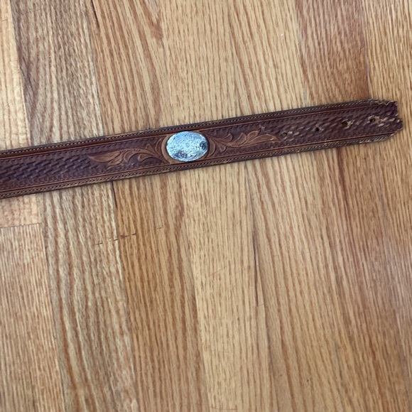 Leegin Vintage “Silver Creek Collection” Leather Belt Made in USA - Picture 8 of 13